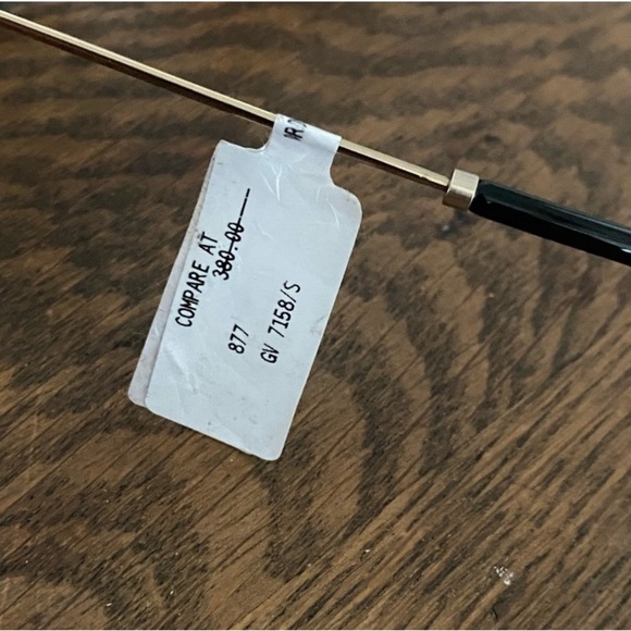 NEW Givenchy Aviator Gradient Lens Sunglasses Gold Frame GV7158/S - Picture 7 of 8